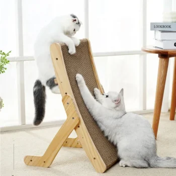 Hurkles DIY–WoodCraft Scratcher